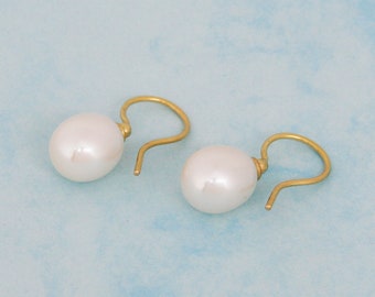 PEARL DROPS earrings,pearl earrings, gold,pearls earrings,Barbara Weiss