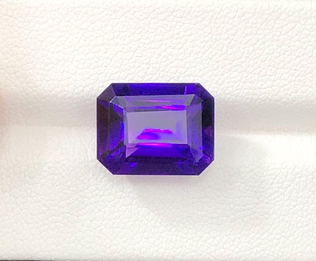 Pietra Di Ametista Naturale Da 10,06 Carati Di Colore Blu Viola - Foto 5