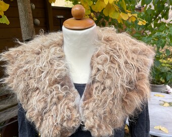 stately FUR COLLAR, shoulder fur, felted, felt collar, Middle Ages, Larp, Viking, veggie fur, fur collar without leather, blond