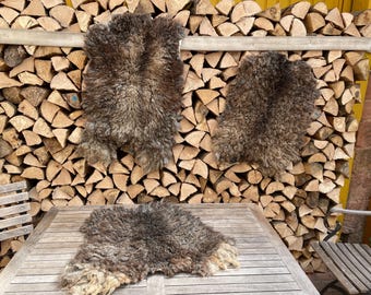 Gotland sheepskin with curls, hand-felted, leather-free, round, grey, indoor and outdoor, rustic garden decoration, 100% wool, NR1, NR2, NR3,