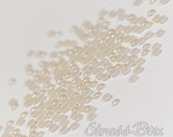 Creme 5 mm Hotfix Ceramic Stones