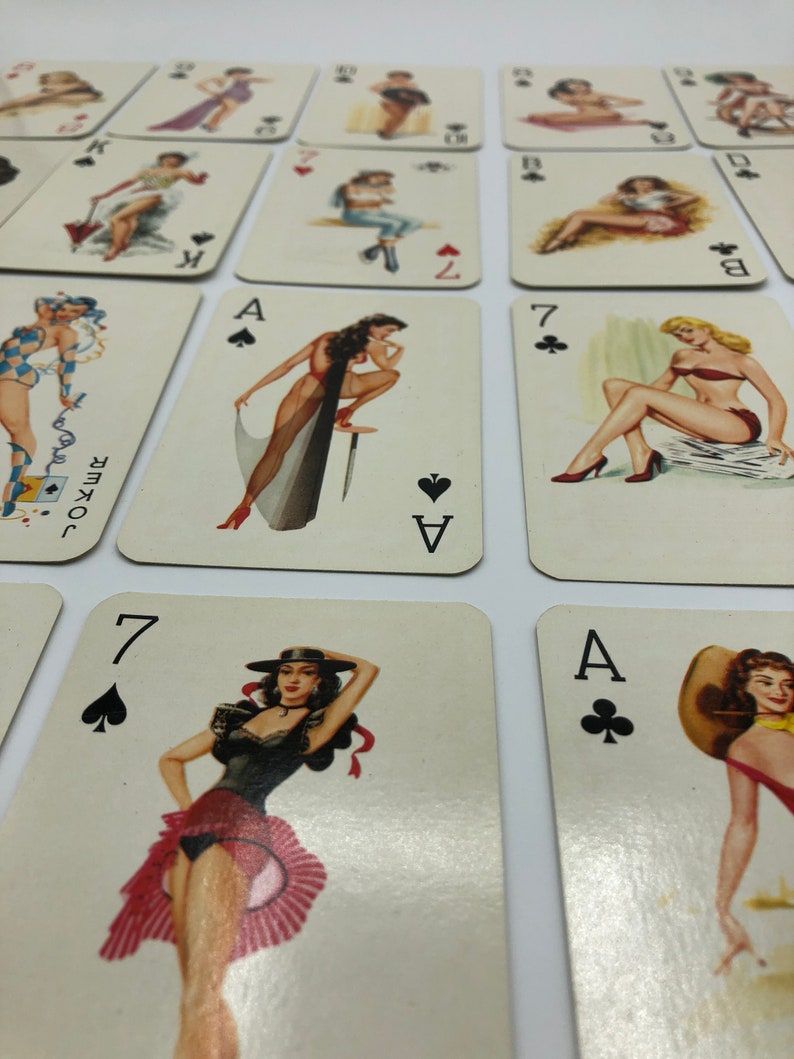 Rare Full Set 32 Cards plus 1 Joker Vintage 1950s Pin-up Girl Playing Cards with Box Ladies Lady Playingcards in excellent condition
