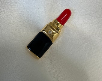 Enameled lipstick brooch high-quality, small gold-plated vintage brooch with a rhinestone stone