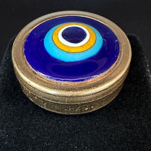 Retro vintage pill box, enamelled small, round tin with enamel lid 1970s jewelry box pill tin made of metal