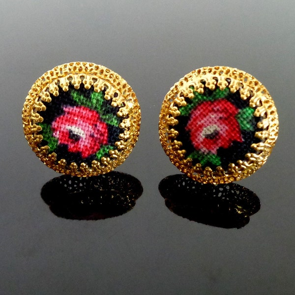 Rose cufflinks boutons de Manchette roses brodés main Beautiful, Fleur de Lys setting, hand embroidered