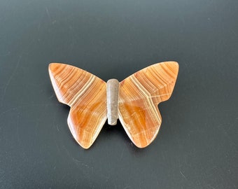 Naturstein Schmetterling Brosche Vintage 1970s - 80s Hand geschnitzte Schmetterlings Brosche - besonders schönes Boho Schmuckstück