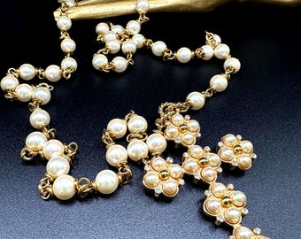 Haute couture necklace, designer Bijoux CASCIO, signed white glass beads & clear rhinestone embellished pendant, choker chain, 106 cm long