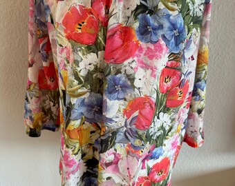 Tulip Lilies Blouse Beautiful floral vintage women's blouse made of cotton