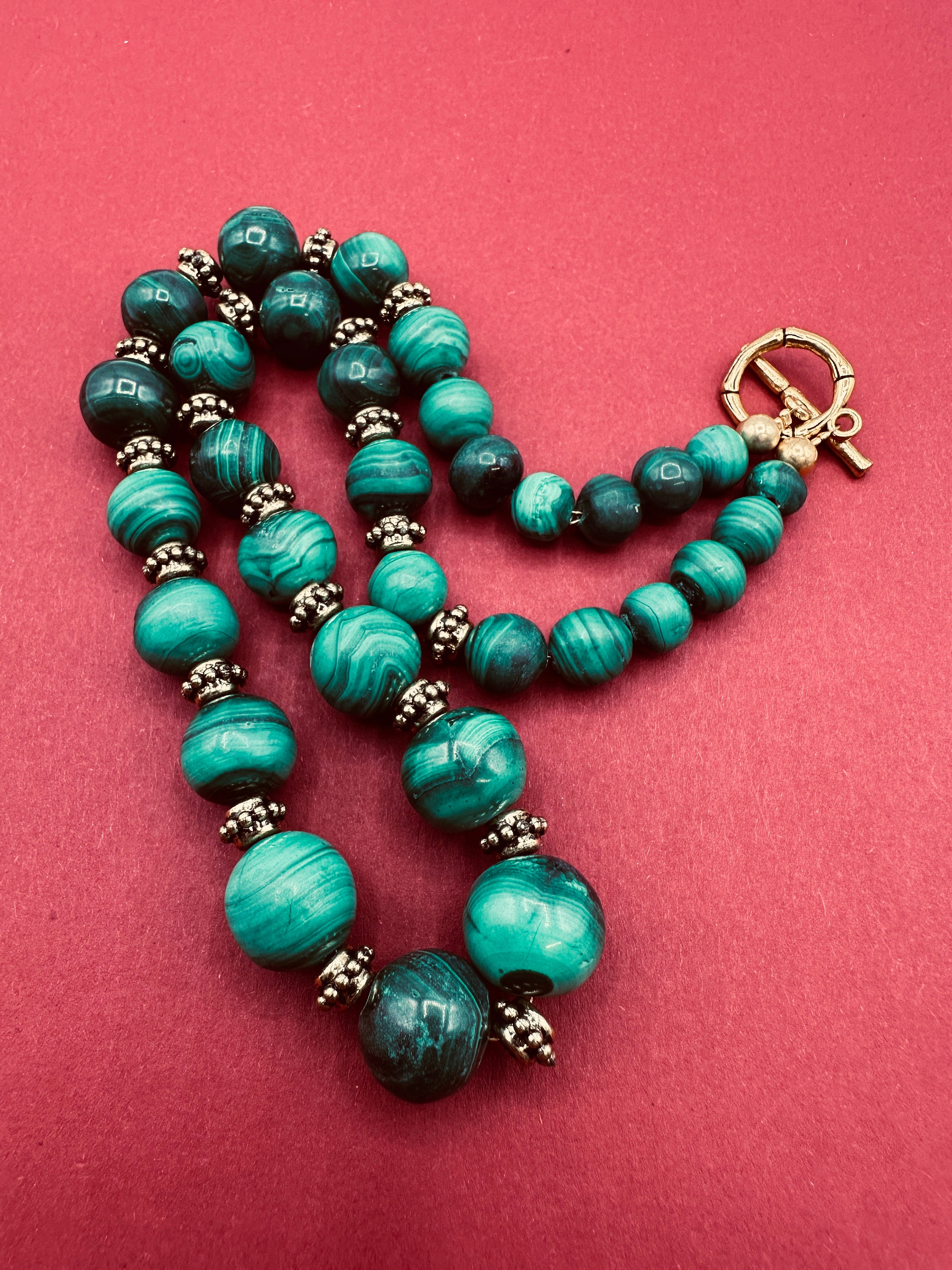 Collier VINTAGE En Malachite - Longueur 90 Cm - Occasion, Style Unique Et Naturel