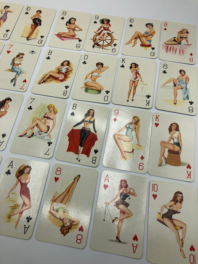Rare Full Set 32 Cards plus 1 Joker Vintage 1950s Pin-up Girl Playing Cards with Box Ladies Lady Playingcards in excellent condition