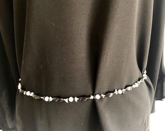 Natural stone boho jewelry belt black swirl gray white marbled glass beads and natural stones decorated vintage 1970s - 80s belt, 96 cm