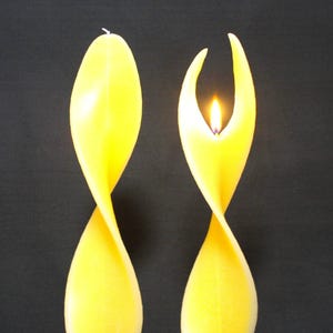 Engelslicht (gelb-weiß). Steht für Achtsamkeit und Reinheit! Handmade Deko. Besondere Geschenke. Weihnachten. Engel Kerzen Tischdeko