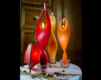 Engelslicht Engelskerze (rot) steht für Lebensfreude!  Besonderes Geschenk, auf Wunsch mit weißem Kerzenständer auf dem 2. Bild