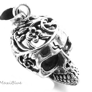 925/Si.Scull pendant, skull pendant with movable teeth, solid sterling silver skull with unusual flower decoration