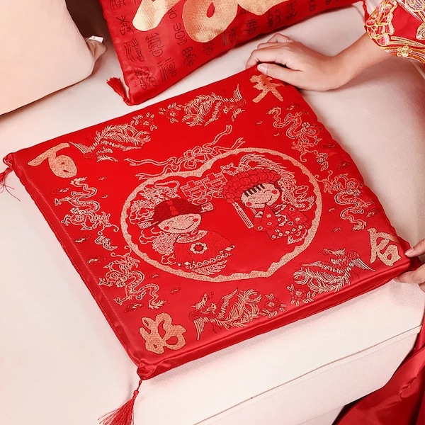 Chinese Wedding Kneeling Cushions, Chinese Tea Ceremony, Chinese Dolls, Chinese Couple, Cute Cartoon (Set of 2)