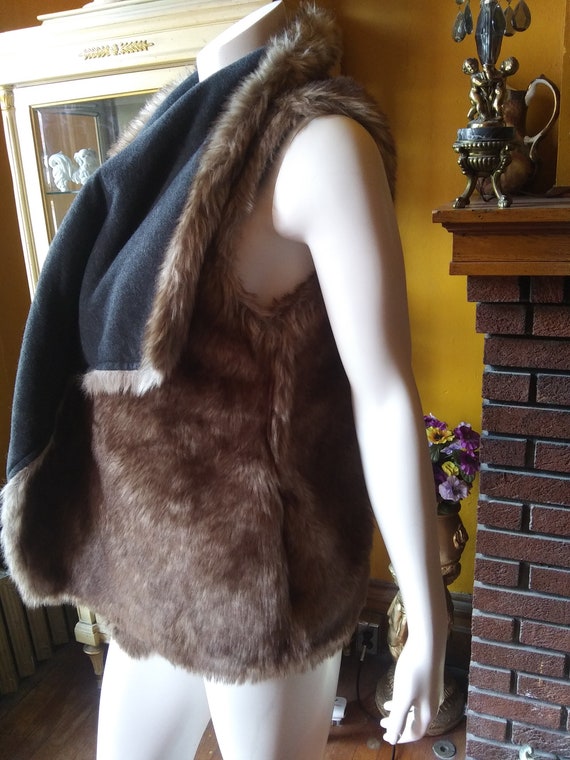 MOSSIMO faux fur reversible vest - image 3