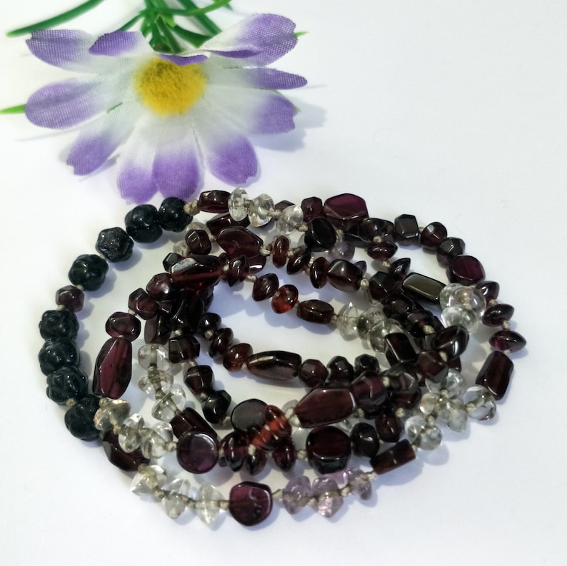 String Necklace Garnet /& White Crystal Gemstone 5-6 MM Beads Length 24 Inches Item Code SNJ 154