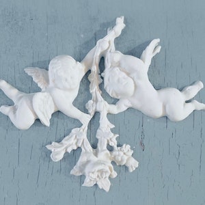 Large Angelica Angel with Rose Sprays FURNITURE APPLIQUES ONLAYS - Item 15-0708
