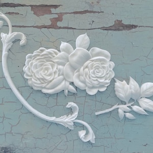 Cluster Cabbage Roses w/ Arched Swag Furniture Applique - 59-0708
