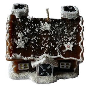 Handgemachte, weihnachtlich dekorative Kerze Lebkuchenhaus Perfektes Geschenk für die Adventszeit Bild 1