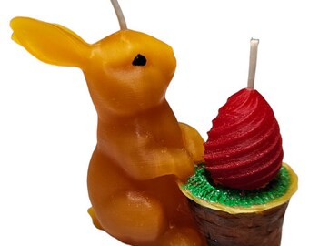 Sammlerkerze Osterhase-mit-Eierkorb: Hochwertige Paraffin-Kerze für stimmungsvolle Osterdeko im Wohnzimmer - Das perfekte Ostergeschenk!