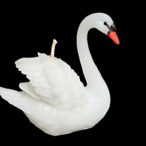 Discover the handmade and decorative swan candle made of paraffin wax, perfect wedding and attractive living room table decoration