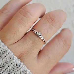 Claddagh Ring, Tiny Celtic Irish Claddagh Ring, Thin Ring, Sterling Silver Women Ring, Love Friendship Ring, Dainty Ring, Minimalist Ring