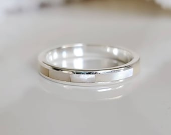 Mother of Pearl Band, Sterling Silver Women Ring, Mother of Pearl Ring, Simple Band, Engagement Band, 925 Stamped, Anniversary