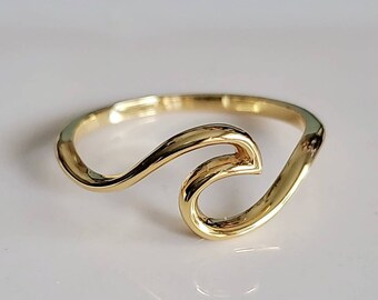 Gold Wave Ring, 14K Gold Over Sterling Silver, Ocean Inspire Ring, Boho Chic Jewelry, Rolling Wave Ring, Sea Ring