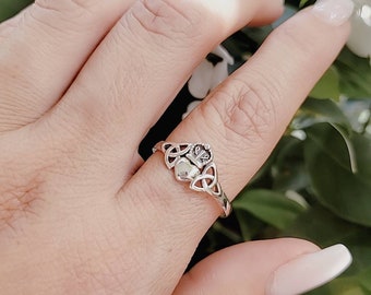 Celtic Claddagh Silver Ring, Irish Claddagh Ring, Sterling Silver Women Ring, Love Friendship Ring, Silver Ribbon Detail