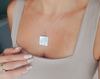 Sterling Silver Mother of Pearl Pendant Necklace, Natural Mother of Pearl Pendant, Women's Pearl Pendant