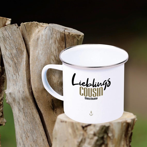 Emaille Becher "Lieblingsmensch Lieblings Cousin mit Wunschname" mit Wunschname Tasse Tee Kaffeetasse Kaffeebecher Mug Retro Campen