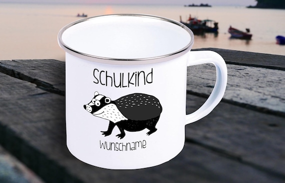 Emaille Kinder Becher "Schulkind mit Wunschname und Tiermotiv" Tasse Tee Kaffeetasse Kaffeebecher Mug Retro Campen