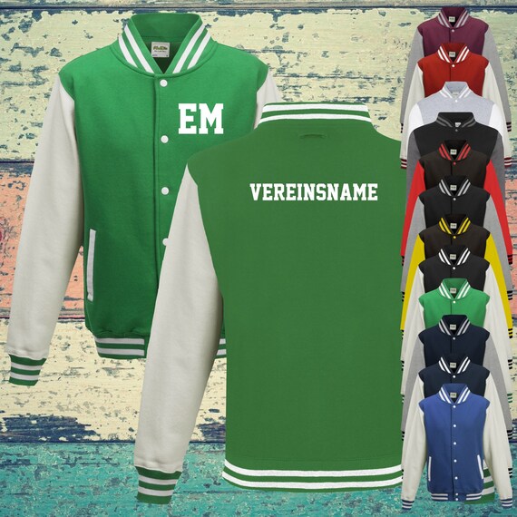 College Jacke mit Wunschdruck auf der Vorderseite mit Initialen und Rückseite mit Vereinsname Trainings Jacke Sport Verein