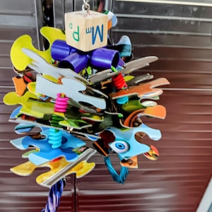 S\M Parrot \ Bird Hanging Toy