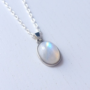 Dainty moonstone necklace