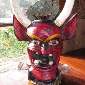Antique Guerrero-Guatemalan LARGE Hand-painted Hand-Carved 1930&#39;s Red Horned Devil Head Carnival Style Statue