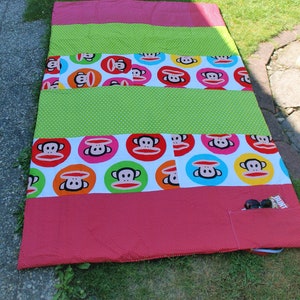 UNIQUE!!Picnic blanket XXL comfort monkeys 137 x 227 cm. Lined with volume fleece.