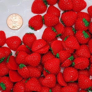 6pcs Realistic Strawberry Flatback Resin Cabochon ~ Flat Back Fruit Charms