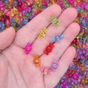 50 pcs Clear Acrylic Kawaii Candy Beads ~ Multicolor Rainbow Cute Plastic Taffy Beads for Fairy Kei Jewelry Making Kandi Crafting ~ 17mm