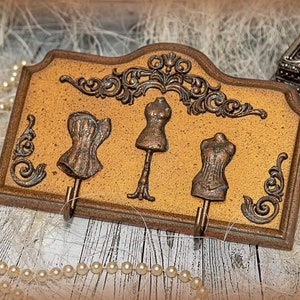 Bronse wall jewelry holder with 2 hooks