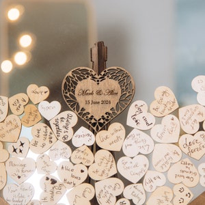Bruiloft hout handgemaakt decor, aangepaste bruiloft drop box met kartonnen doos en bord, rustiek decor voor onderdeel, gastenboek en kaartendoos voor verloving