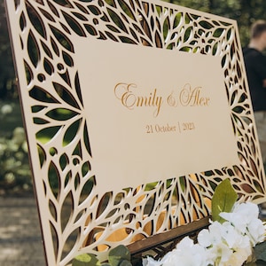 パーソナライズされた結婚式のウェルカムサイン、イーゼルスタンド付きの誕生日用の木製ウェルカムサイン、婚約パーティーのウェルカムサイン、素朴な結婚式のセレモニー