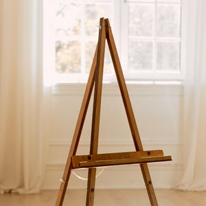 Easel Stand, Wooden Tripod, Staffelei Wei, Display  Stand for  Welcome Sign,  Wedding Sign Stand, Event Signage Holder, Wedding Easel Stand
