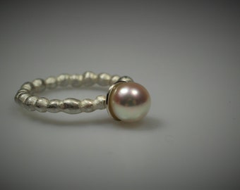 special pearlring made from sterling silver