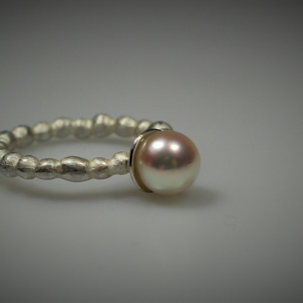 special pearlring made from sterling silver