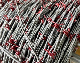 Fencing security livestock wire with sharp red barbs heavy 12.5 gauge outdoor