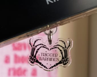 Trigger Warning Kindle Charm, Dark Romance Phone Kobo, Booktok Coquette, Bookish Smut Gift for Readers, Cute Dust Plug, E Reader Accessories