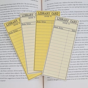 Reading List 4 Pack Bookmark, Antique Library Card Book Club Gift, Book Lover Accessory, Reading Log