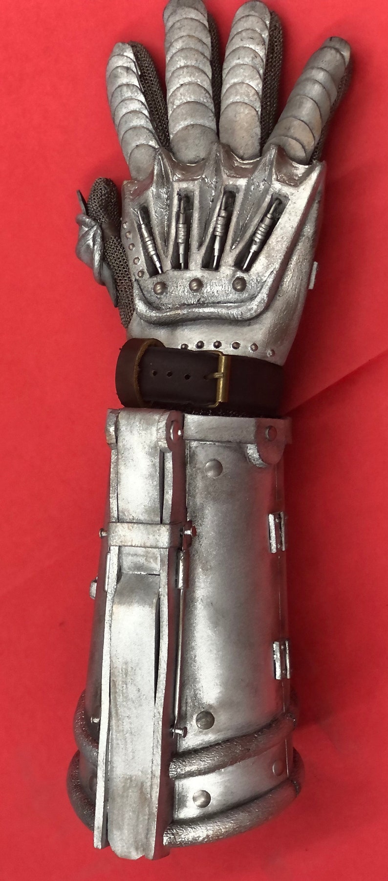 Army of Darkness Ash Mechanical Hand image 6